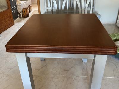 Kleiner Holz Esstisch