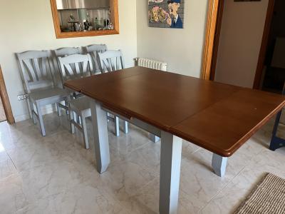 Kleiner Holz Esstisch