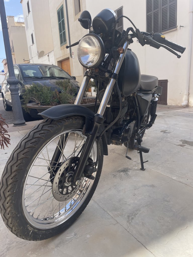 Kleinkraftrad Motorrad QINGQI LUXXON SIXTYSIX