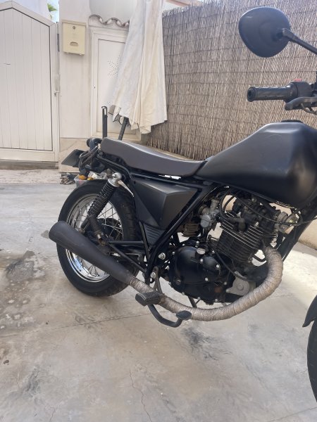 Kleinkraftrad Motorrad QINGQI LUXXON SIXTYSIX