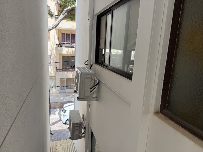 Conjunto de aire acondicionado con solo 1 año EKOKAI