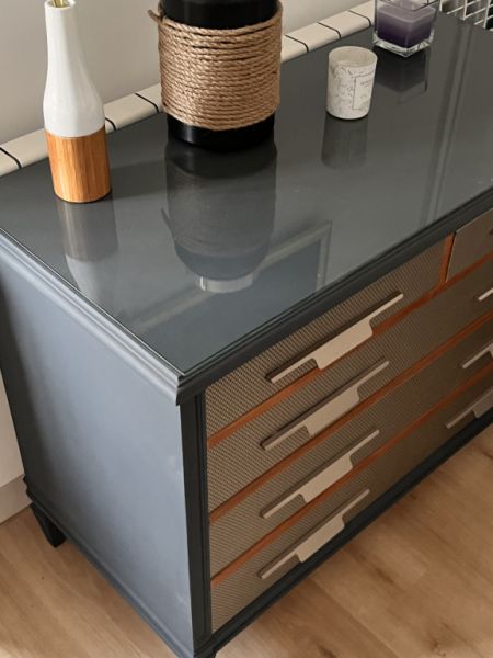 Cajonera - Cajonera reformada - Tapa de cristal