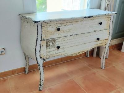 Shabby Chic dresser