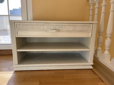 White dresser / TV cabinet wood