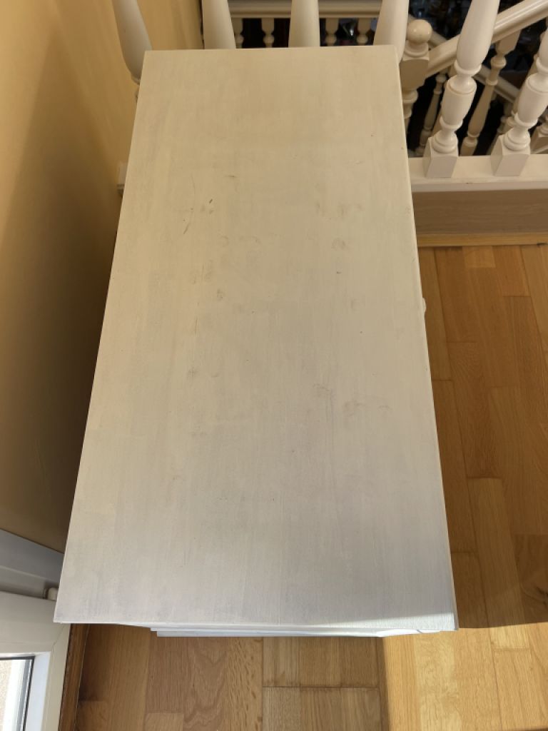 White dresser / TV cabinet wood