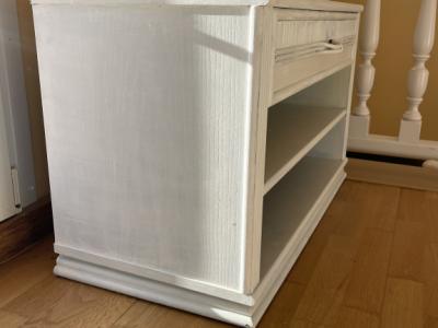 White dresser / TV cabinet wood