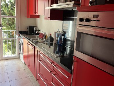 Cocina completa con electrodomésticos