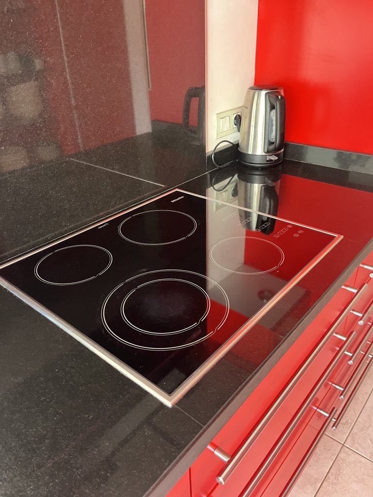 Cocina completa con electrodomésticos