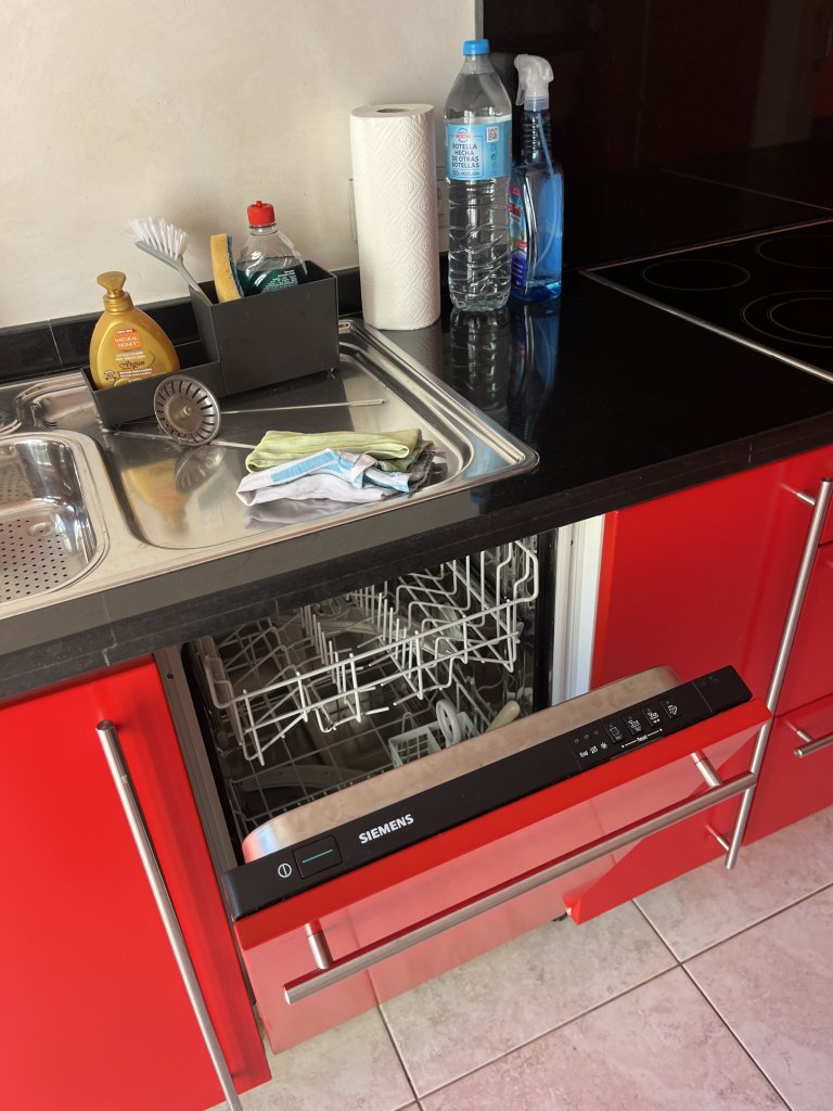 Cocina completa con electrodomésticos