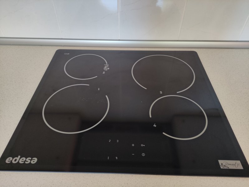Cocina completa sin usar