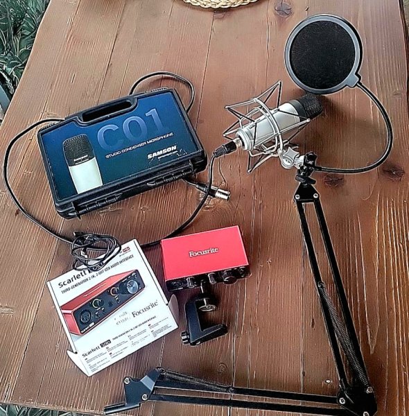 Komplettes Recording- und Podcast-Set – Focusrite Scarlett Solo + Samson C01