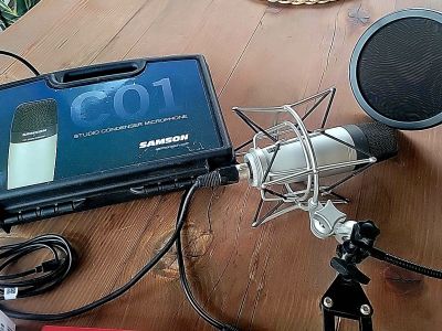 Komplettes Recording- und Podcast-Set – Focusrite Scarlett Solo + Samson C01