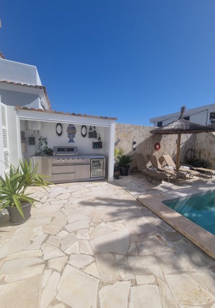 Comfortable villa with pool and ETV rental license