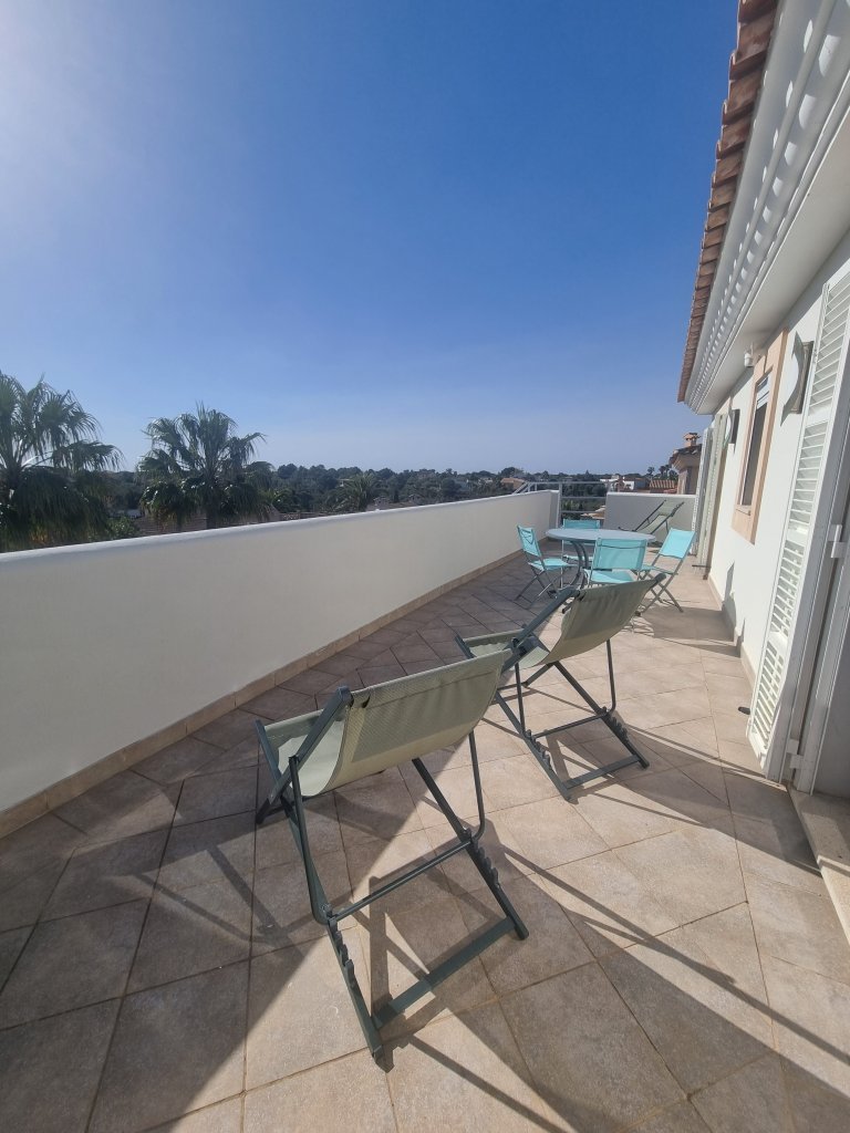 Comfortable villa with pool and ETV rental license