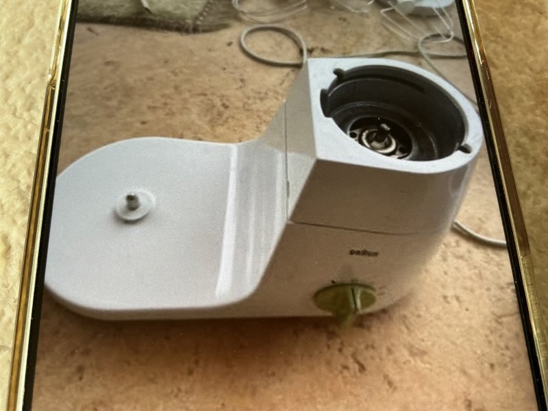 Küchenmaschine der Marke BRAUN