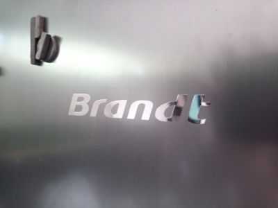 Refrigerator with bottom freezer 3 drawers