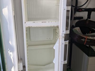 Kühlschrank und Backofen zu verschenken