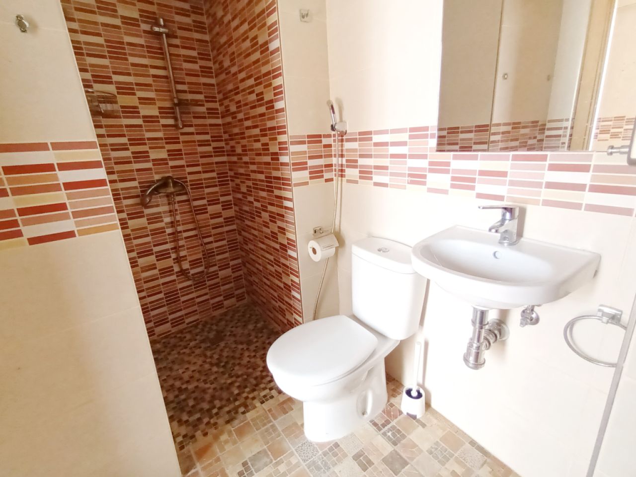 Ladenlokal und private Einheit in Santanyi -- L 45