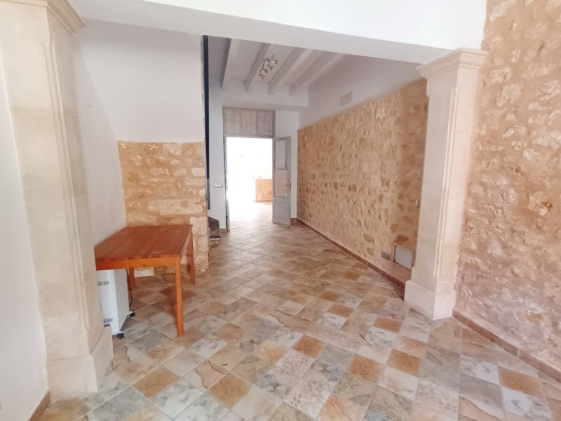 Ladenlokal und private Einheit in Santanyi -- L 45