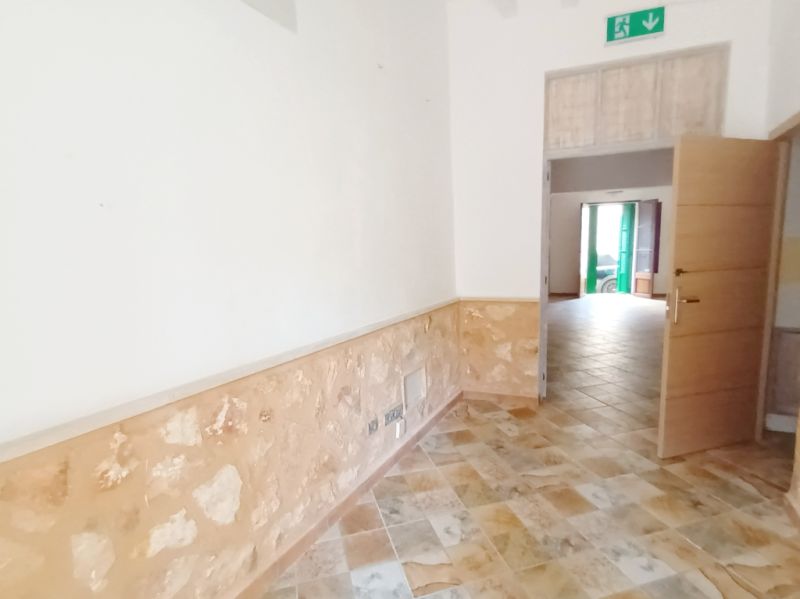 Ladenlokal und private Einheit in Santanyi -- L 45