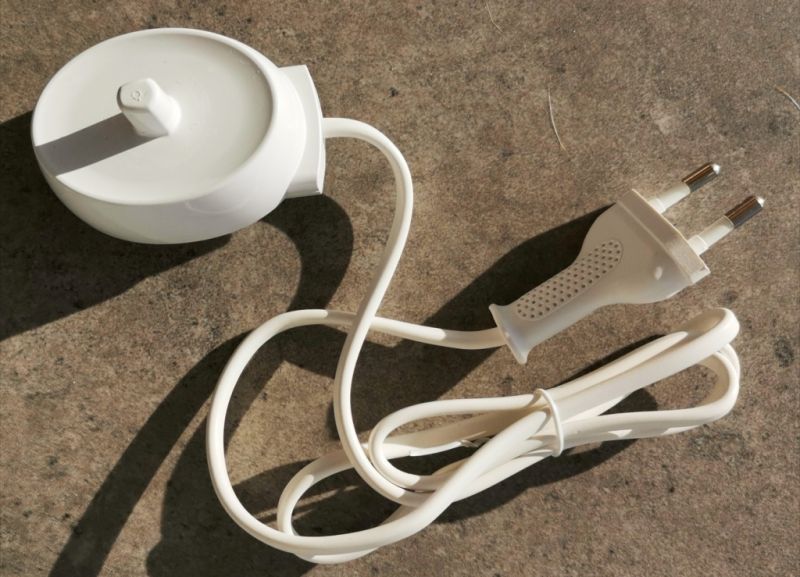 Charging station 220V for Oral-B toothbrush,
