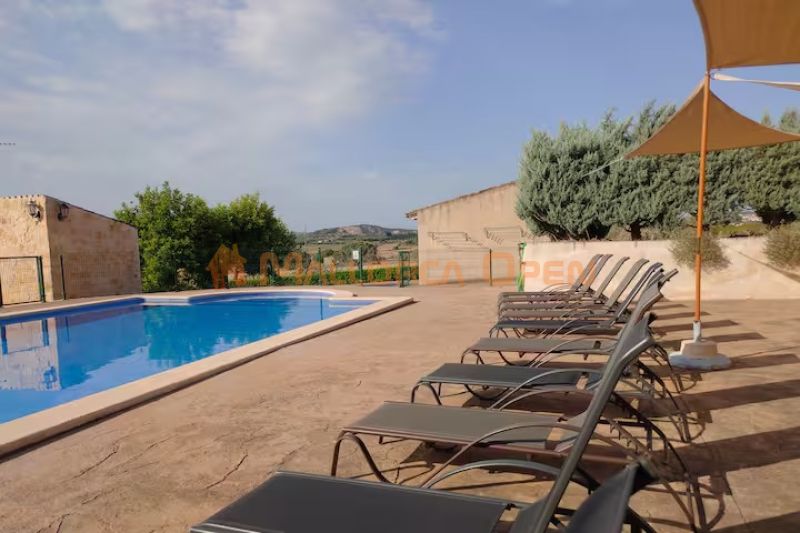 Ländliche Villa zur Miete – Absolute Privatsphäre im Herzen Mallorcas