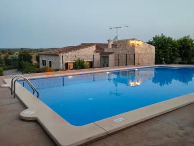 Ländliche Villa zur Miete – Absolute Privatsphäre im Herzen Mallorcas