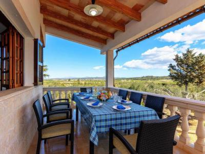 Ländliches Apartment mit Gem. Pool und vielen Terrassen bei Petra --- AP 48