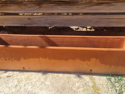 Länglicher Terracottakübel günstig abzugeben