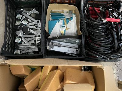 Lagerräumung in Arta, alles muss raus brauche Platz