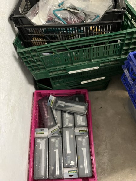 Lagerräumung in Arta, alles muss raus brauche Platz