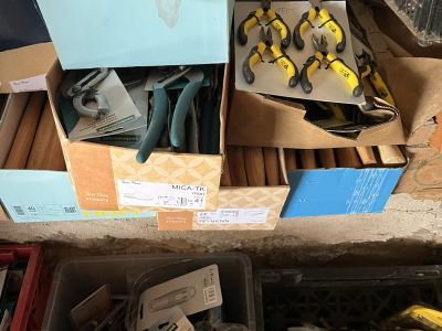 Lagerräumung in Arta, alles muss raus brauche Platz