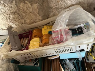 Lagerräumung in Arta, alles muss raus brauche Platz