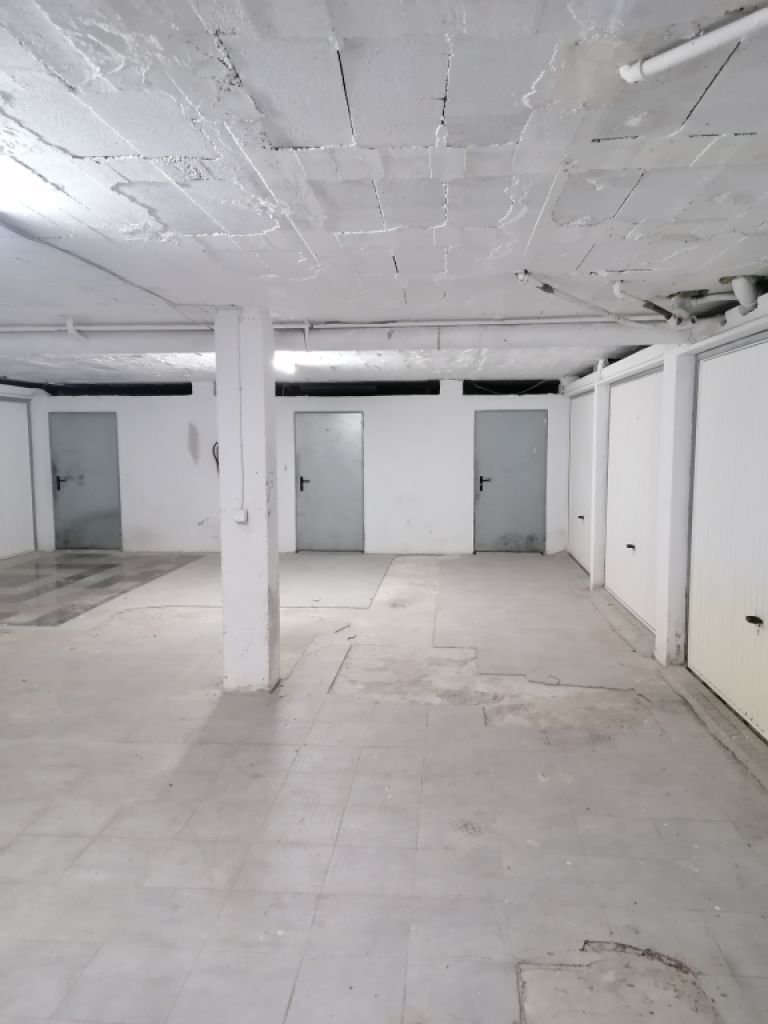 Lagerraum in Tiefgarage