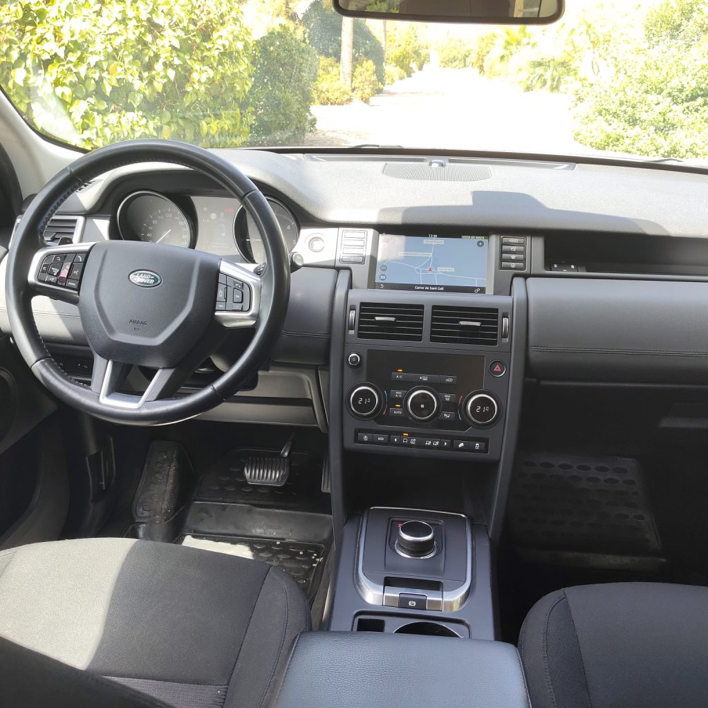 LAND ROVER DISCOVERY SPORT 2.0 TD4 SE