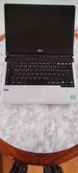 Laptop Fujitsu Lifebook S761