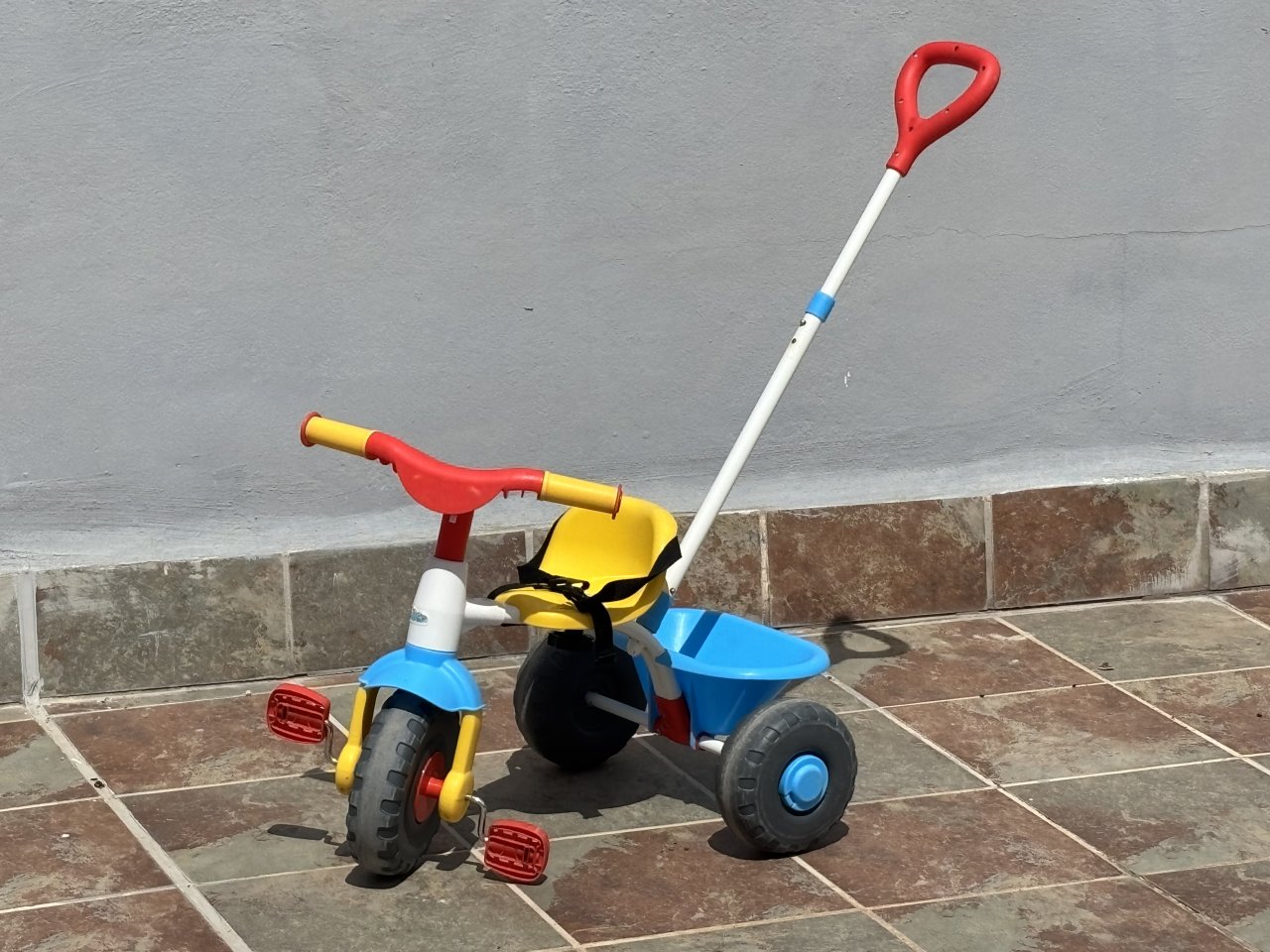 Laufdreirad für Jungen und Mädchen mit Elternschiebestange