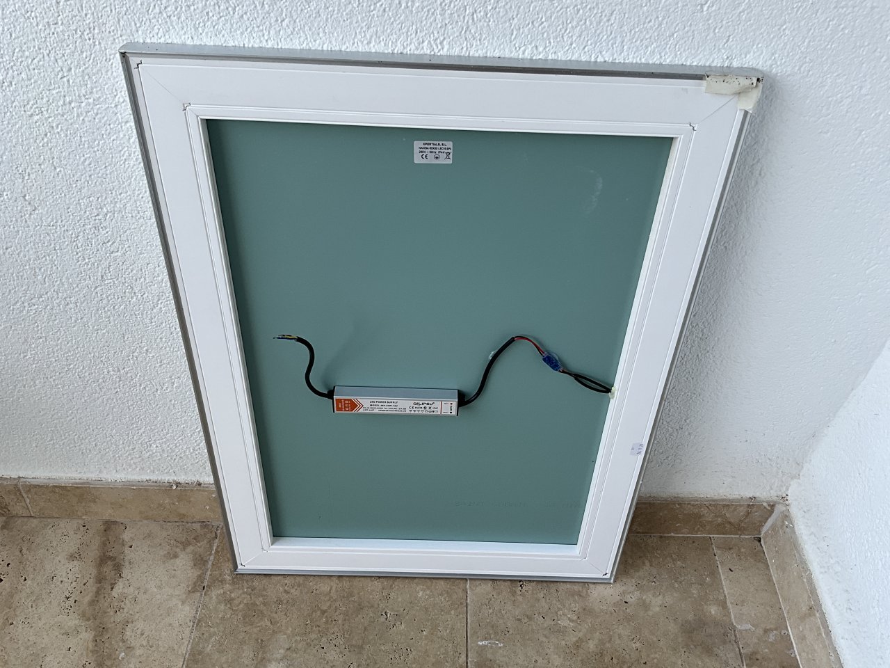 LED Badezimmerspiegel 6080 cm  sehr guter Zustand VHB