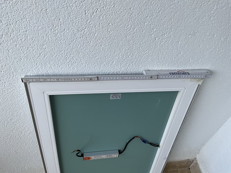 LED Badezimmerspiegel 6080 cm  sehr guter Zustand VHB