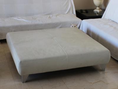 Leather stool cream-colored approx. 100 x 100 cm