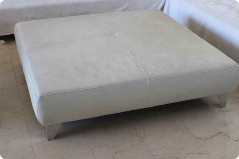 Leather stool cream-colored approx. 100 x 100 cm