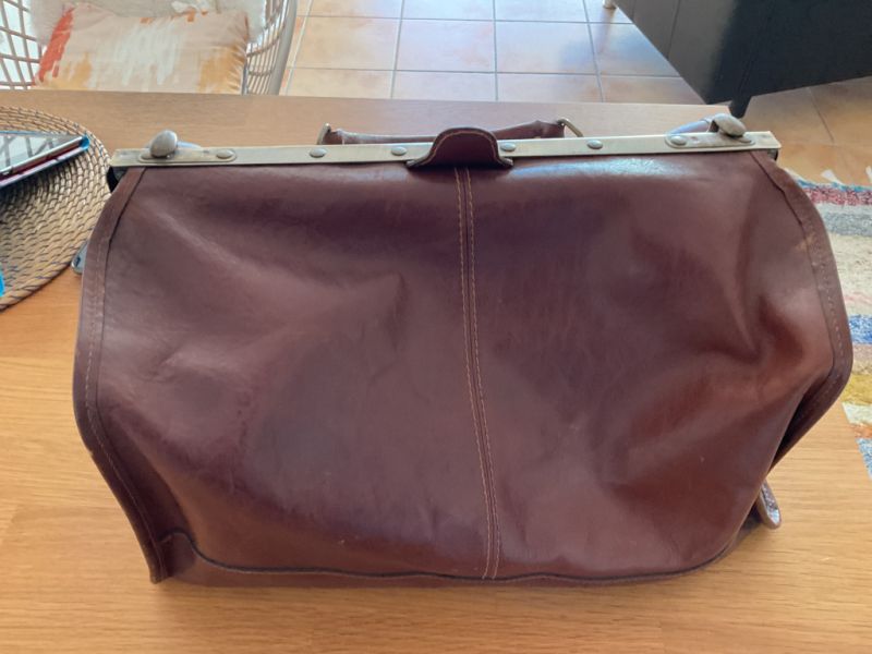 Leather bag / doctor's case, genuine leather