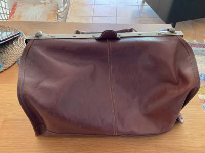 Leather bag / doctor's case, genuine leather