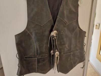 Lederweste neu