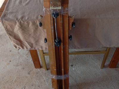 Canvas stretcher frame