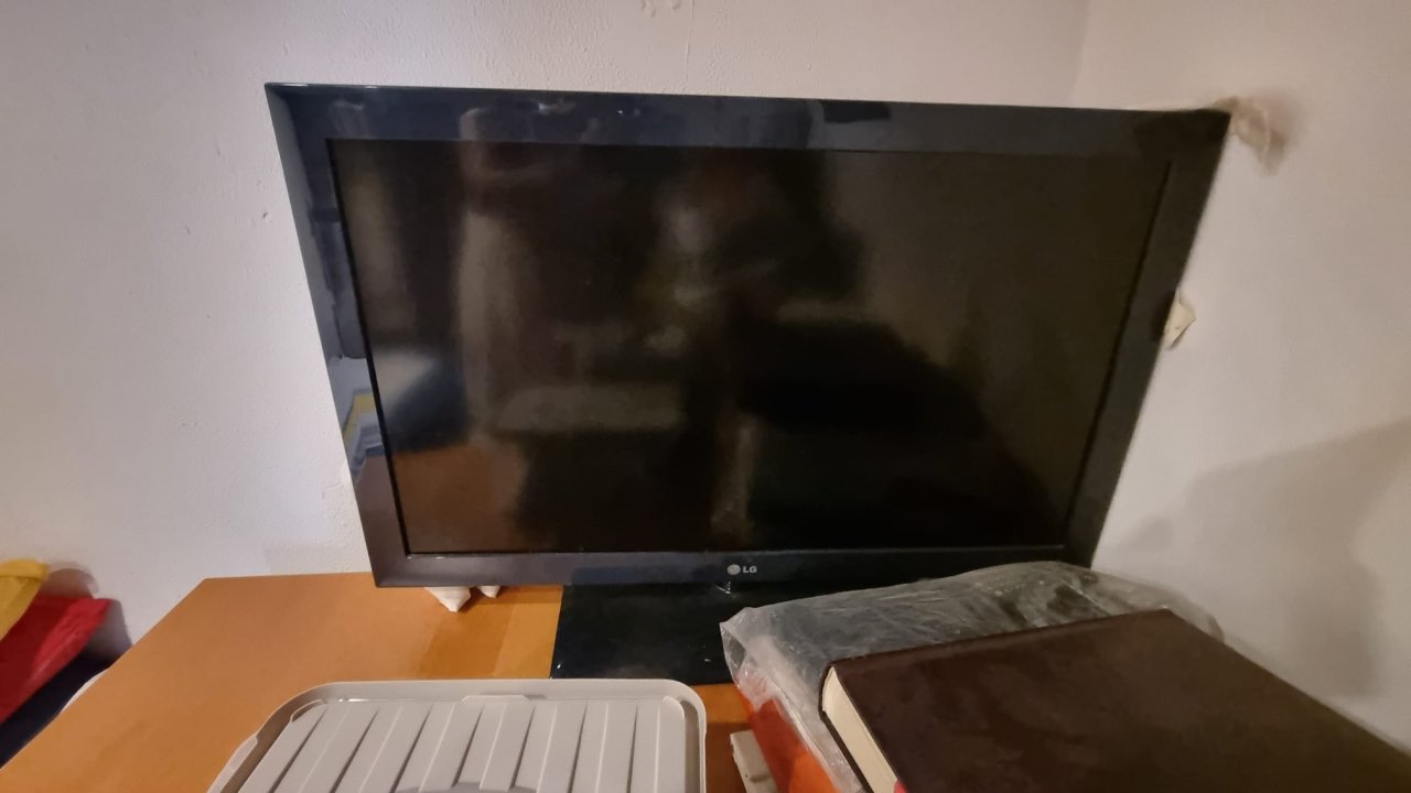 LG Fernseher günstig abzugeben--