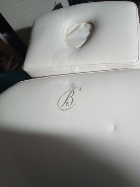 Treatment couch for beauty studio