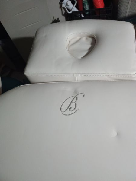 Treatment couch for beauty studio