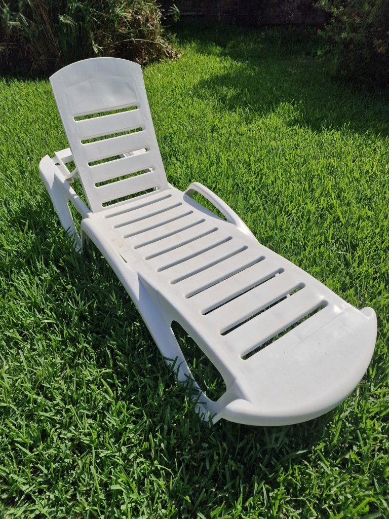 Liegen für Pool, Garten oder Strand
