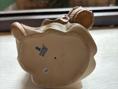 Lladro girl with two pails